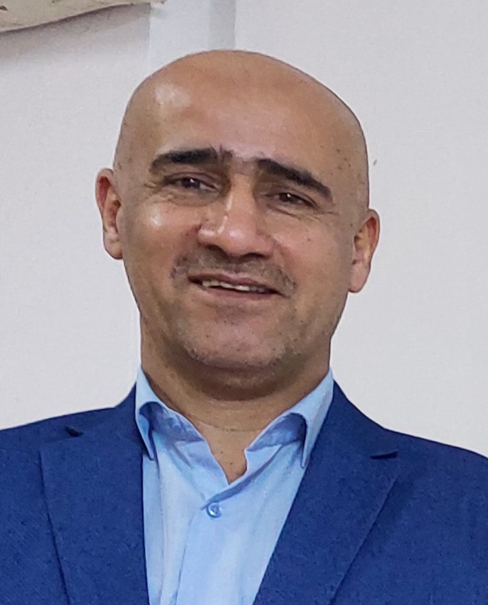عادل محمد عبد الله 